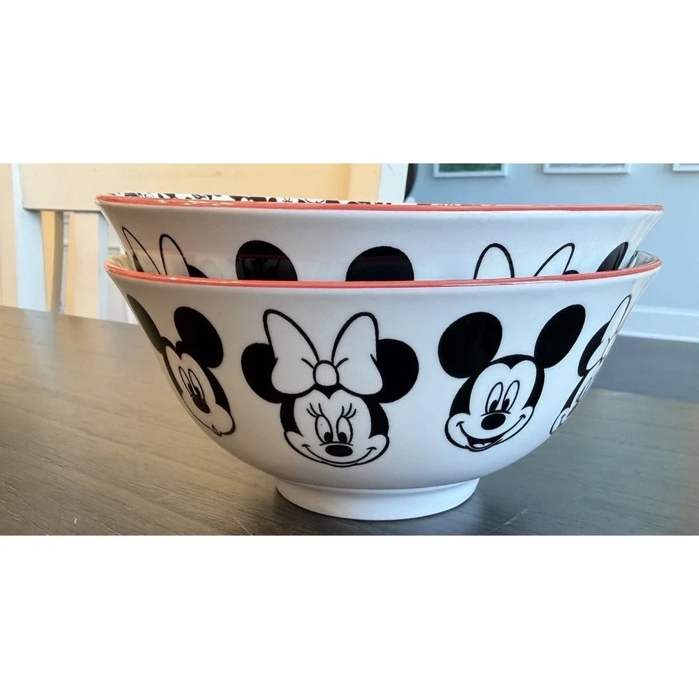 4 Mickey and Minnie Mouse Bowls & 3 Small Bowls